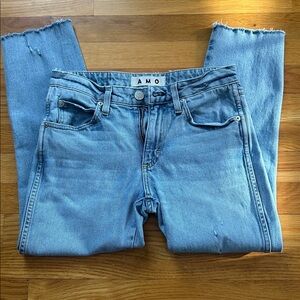 Amo stix cropped size 27 in light blue wash